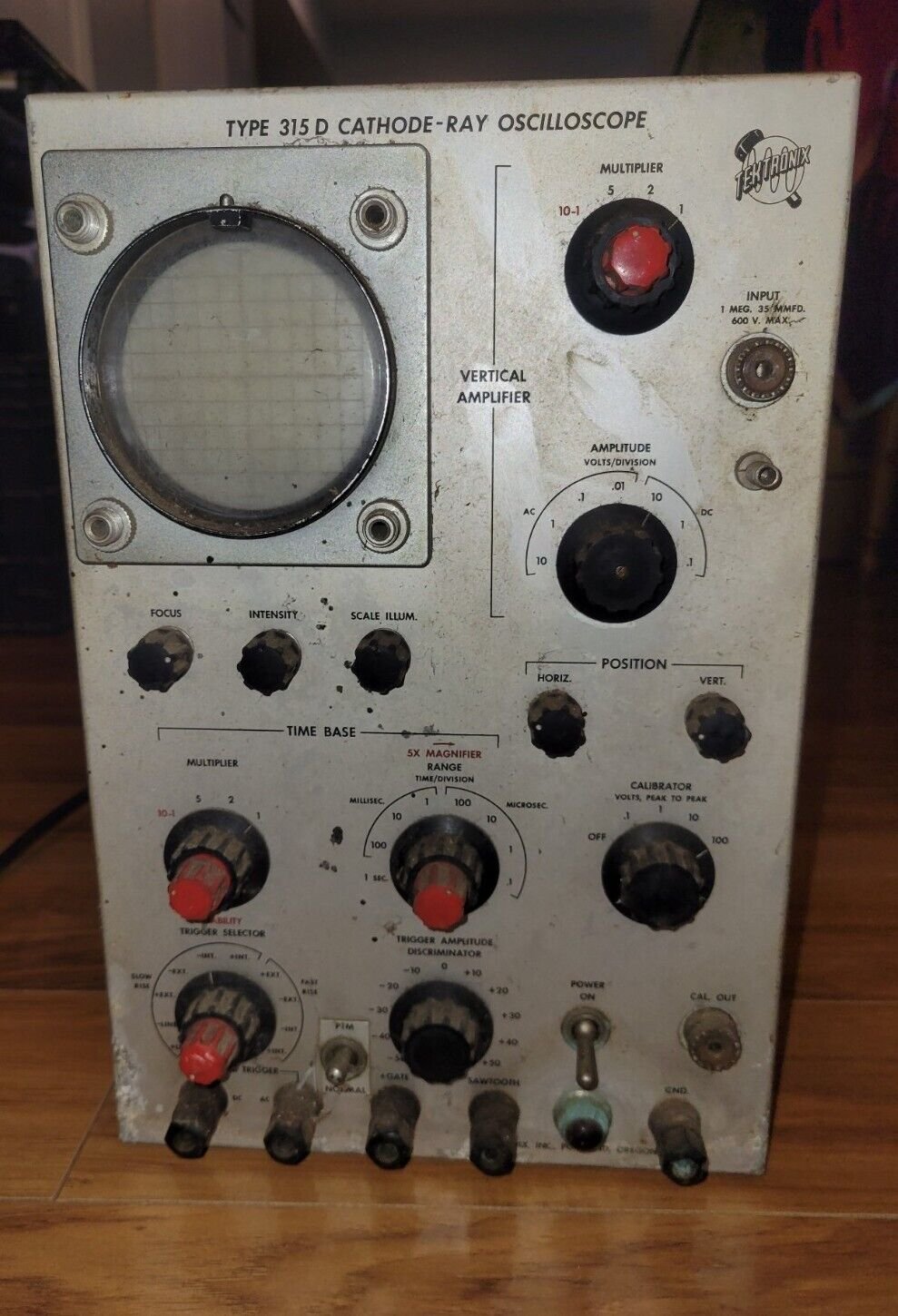 Tektronix  Oscilloscope Type 315 D Untested