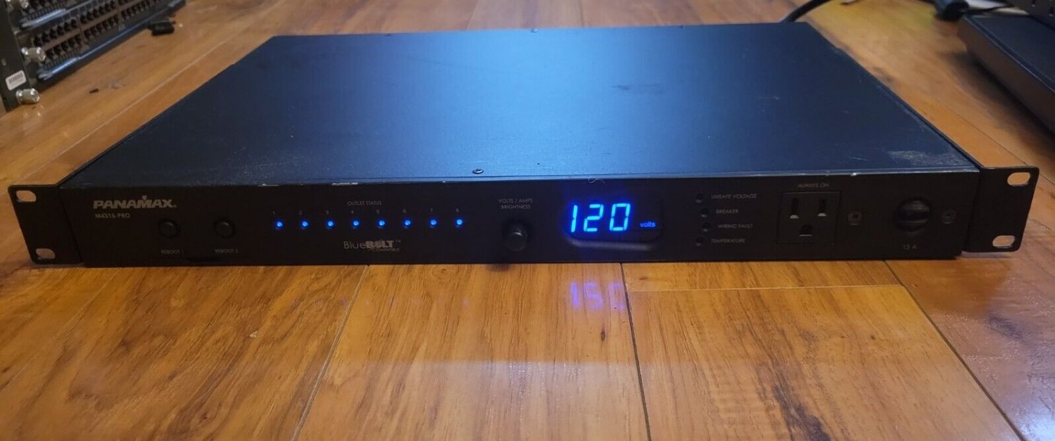 READ Panamax M4315-PRO Bluebolt 9-Outlet 15 Amp Power Management with Control