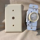 Leviton Trimatron  Electro-Mechanical Rotary Fan Control #6616-1XI