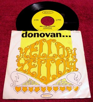 Donovan Original 45rpm * MELLOW YELLOW * with Picture Sleeve Rare 1966 Mint
