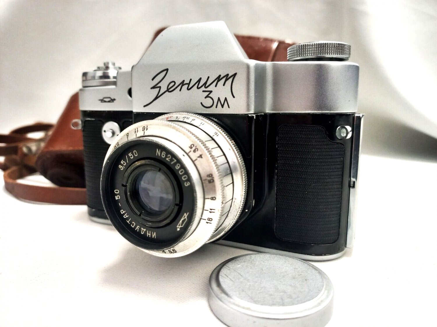 Zenit 3M Vintage SLR Camera Soviet 35mm Camera 60s Made in USSR Lens Industar 50
