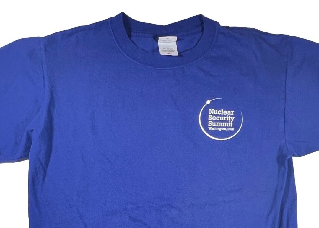 Nuclear Security Summit, Washington DC, 2010 / ShowCallUSA - Medium T-Shirt
