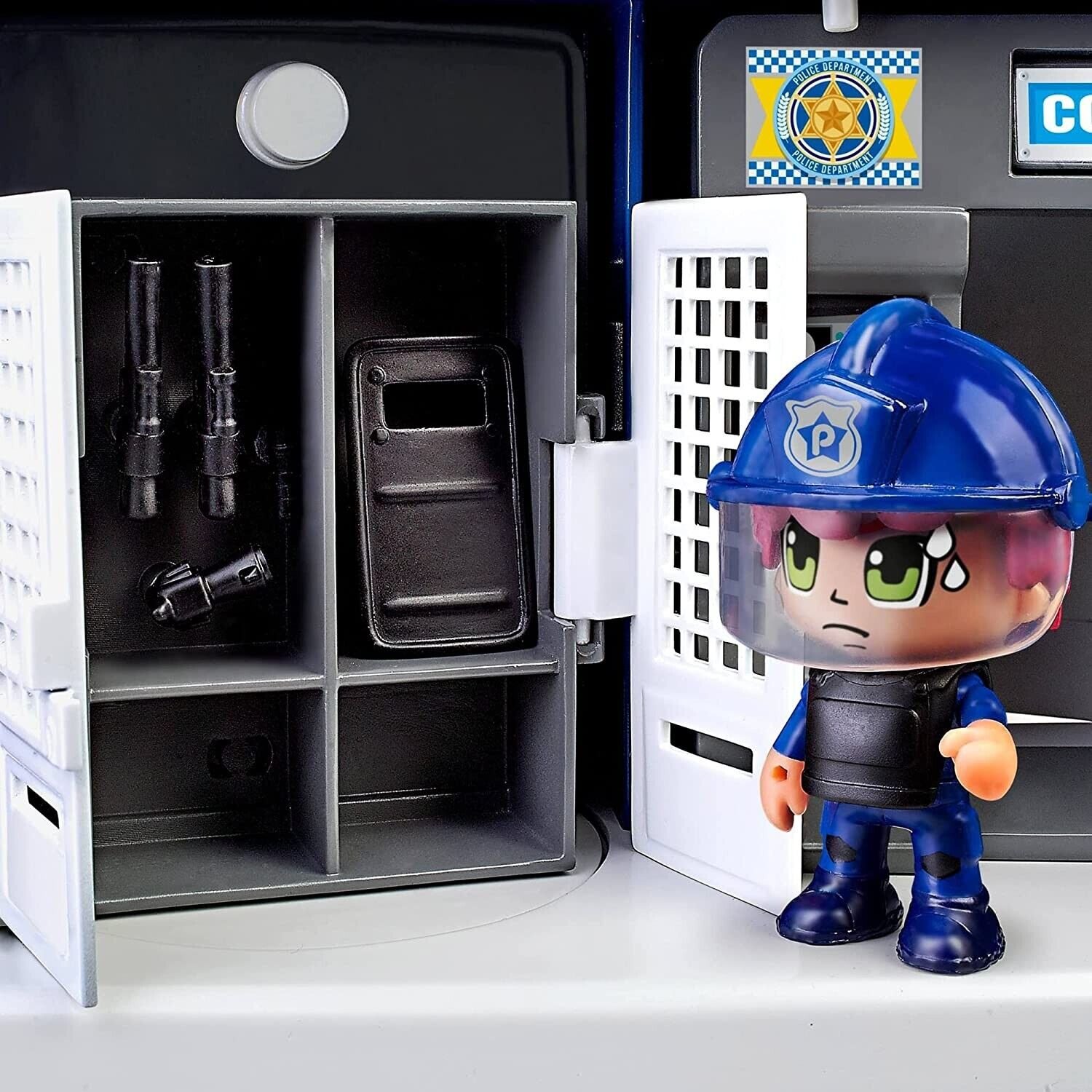 Pinypon Action Traps In The Police Station Playset - 3 Floors, Light & Sound Alarm, Includes 2 Figurines, Superhero Accessories - View #7