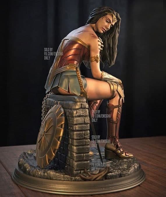 Wonder Woman Battle Scarred STL FILE 3D PRINT