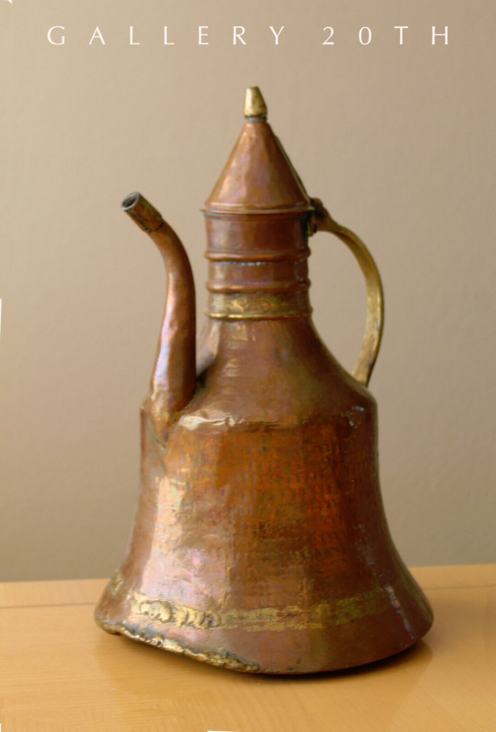 PRIMITIVE! HAND HAMMERED COPPER VESSEL! PITCHER CARAFE VASE JUG VTG 1920S 1930S