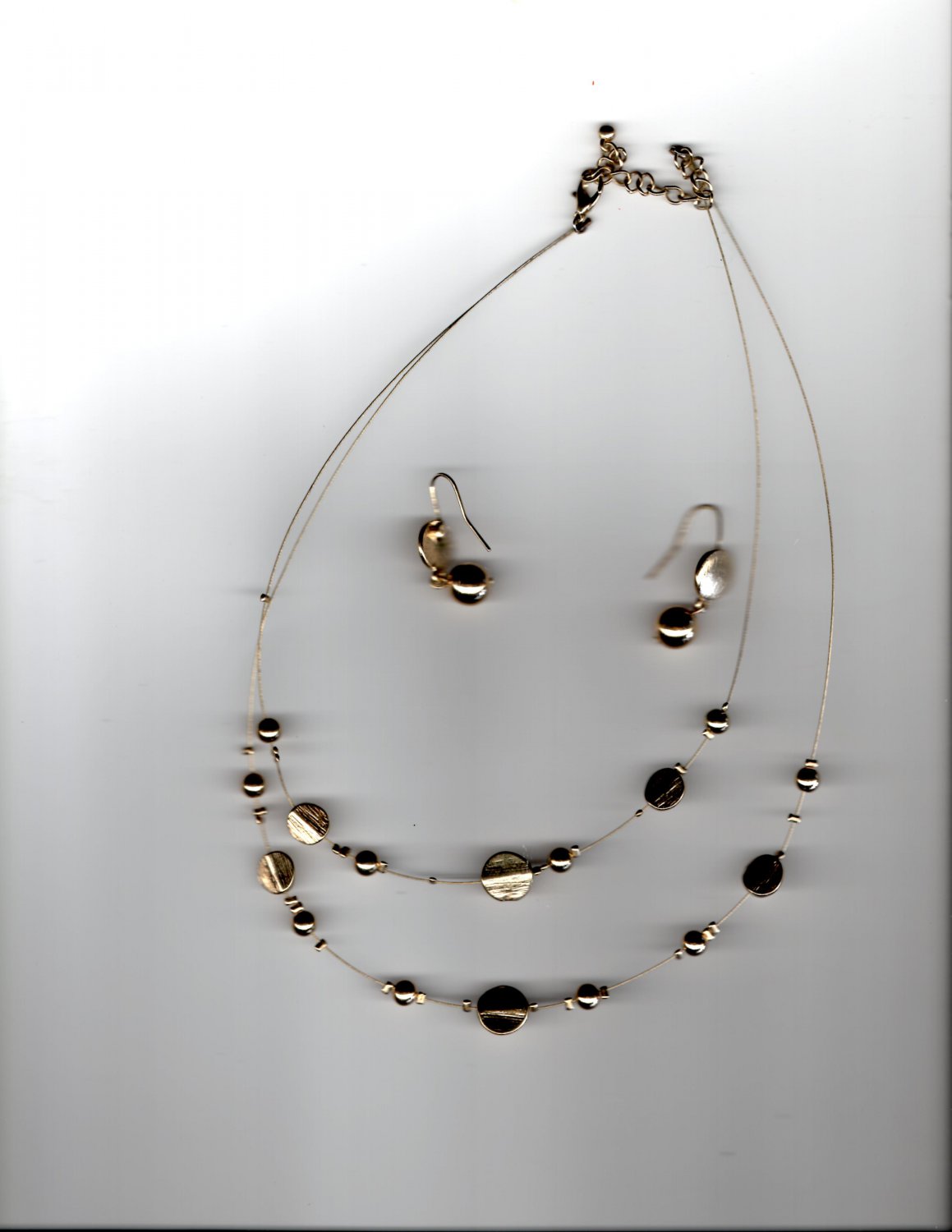 Silver wire and earring set. (3c)