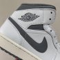Men's Sneakers Air Jordan 1 Mid 'Neutral Grey' 554724-135 Vintage Basketball Shoes