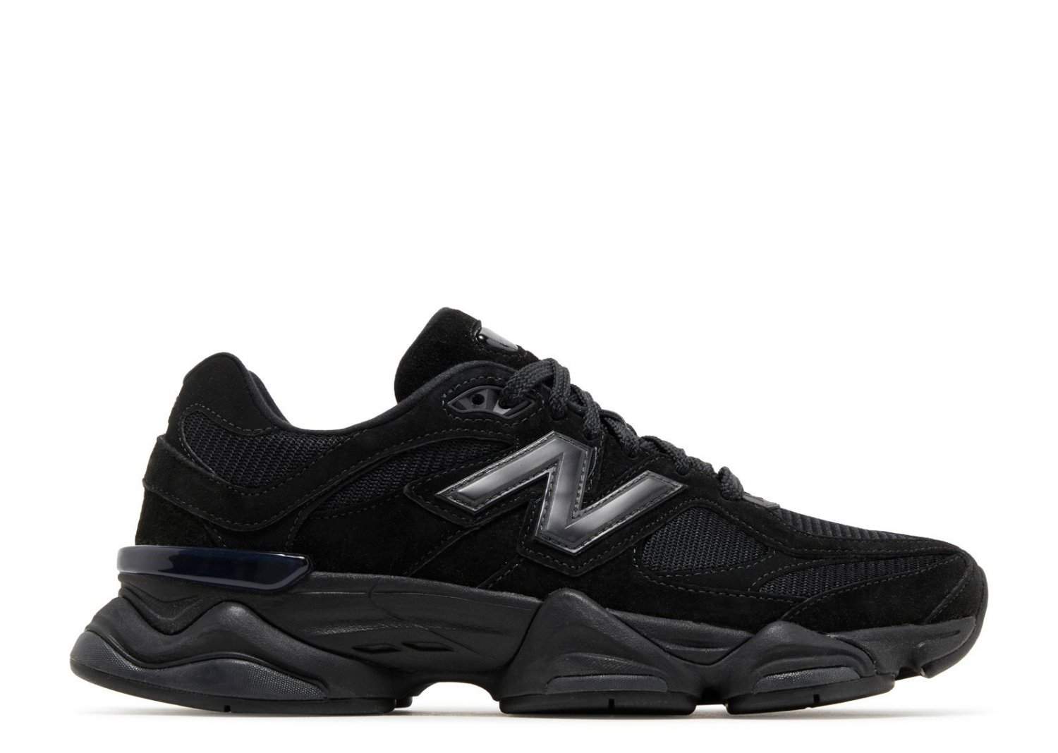 9060 Triple Black Suede