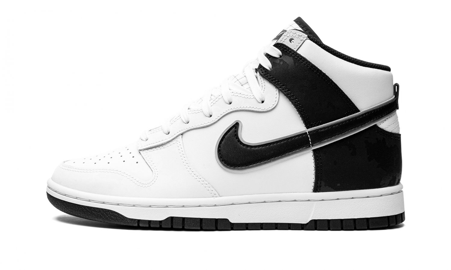 Dunk High Retro SE "White Black Camo"
