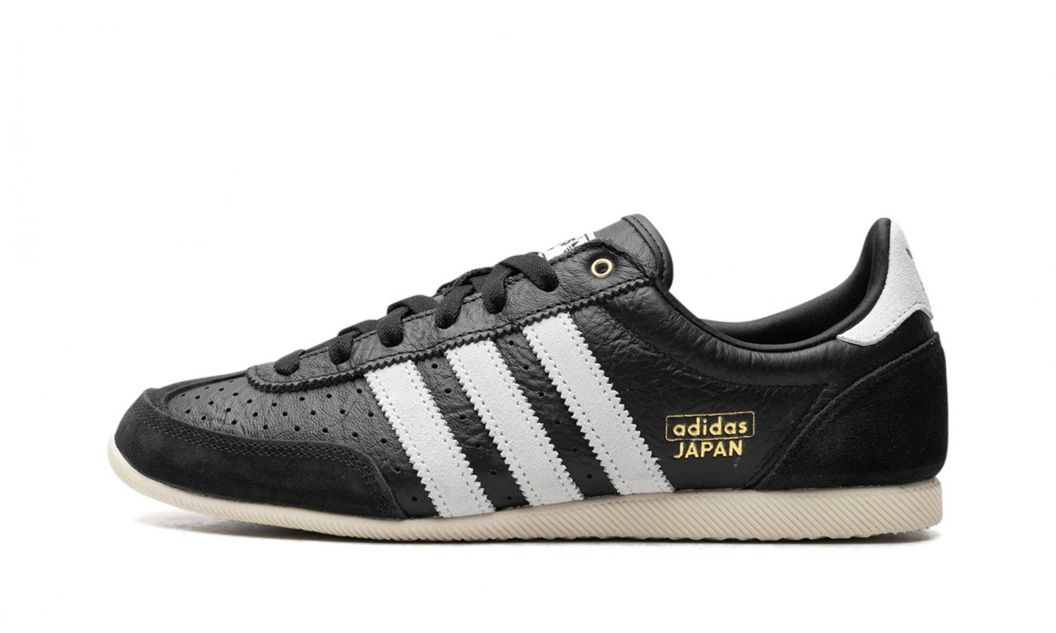 Japan WMNS "Core Black Cloud White"