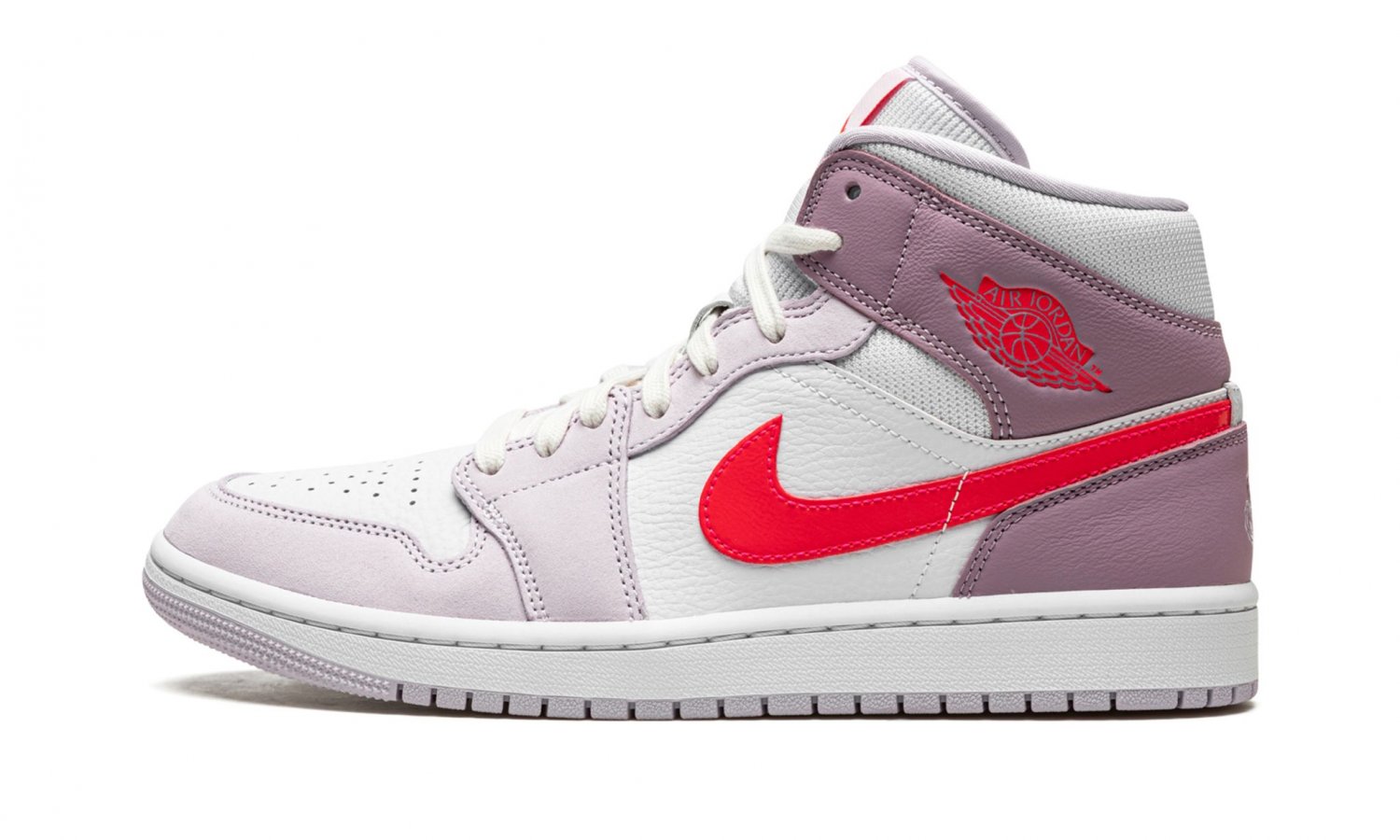 AIR JORDAN 1 MID WMNS "Valentine&acirc;��s Day 2022"