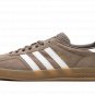 Gazelle Indoor "Earth Strata White Gold Metallic"