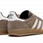 Gazelle Indoor "Earth Strata White Gold Metallic"