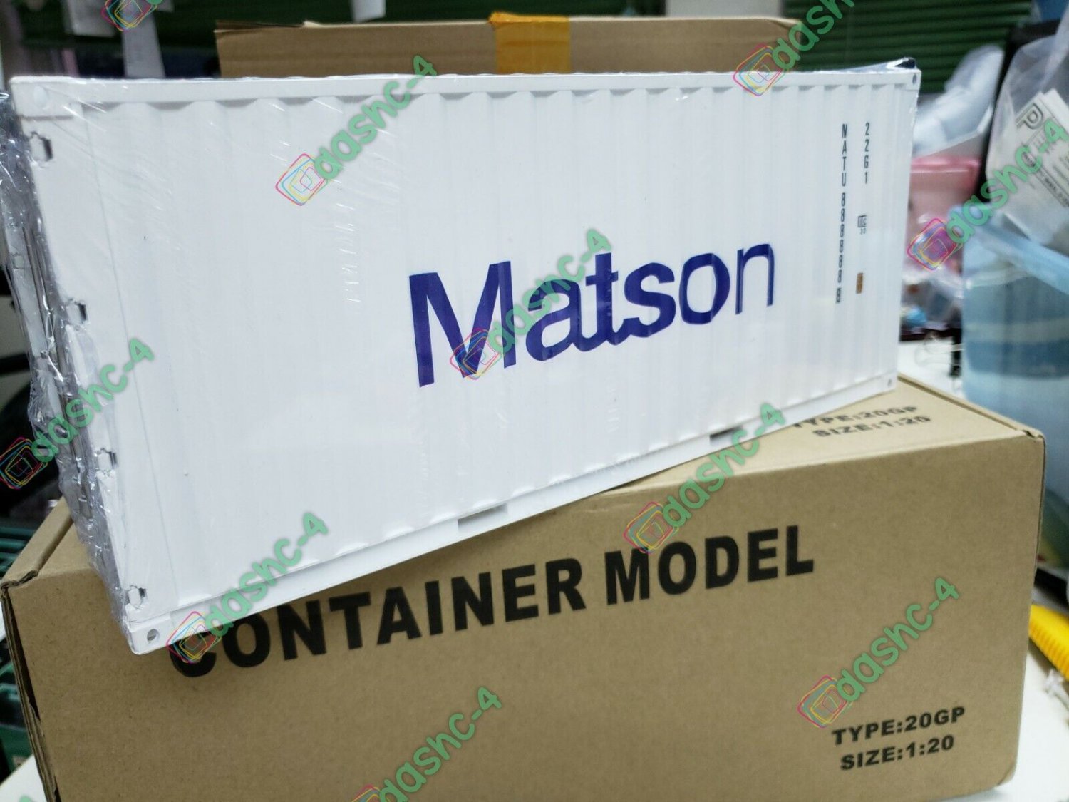 Matson 1:20 20ft Shipping Container Model ABS Resin & Wood New Box