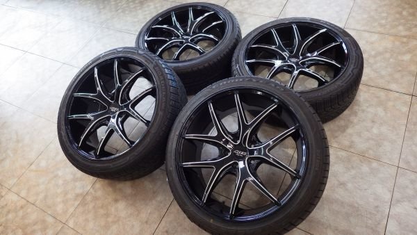 JDM M Japan made MTS 4wh Tire width 245 mm aspect ratio 40% rim diamet No Tires
