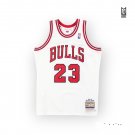 Mitchel and Ness Chicago Bulls Home 1995-96 Michael Jordan Authentic Jersey