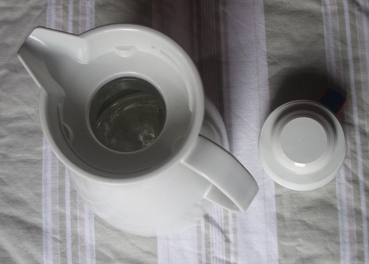 Pampered Chef Carafe Table Top Thermos Leifheit Thermal Coffee