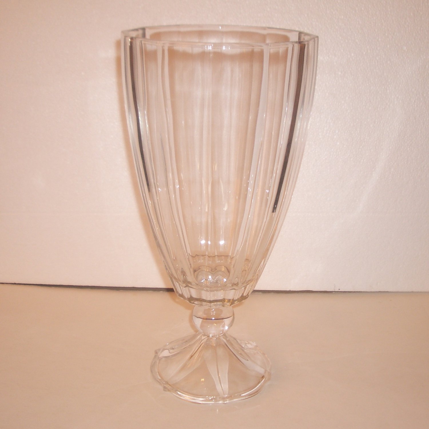 Villeroy & Boch Clear Vase Footed Hurricane Pedestal 14.25