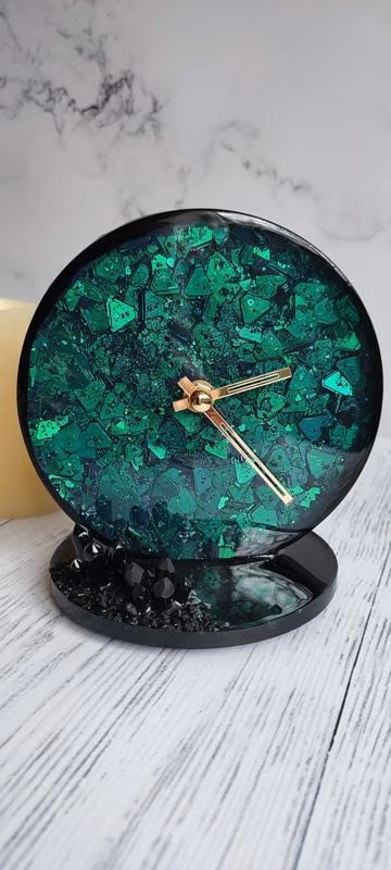 Emerald Chameleon Watch - Color Shifting Green to Purple