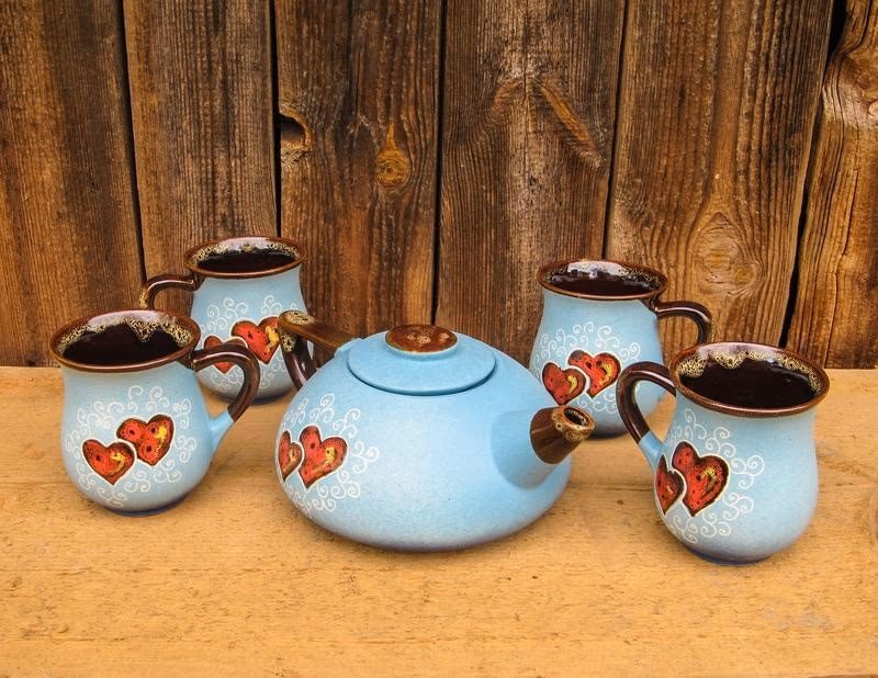 Charming Heart-Decor Tea Set: Elevate Your Tea Time