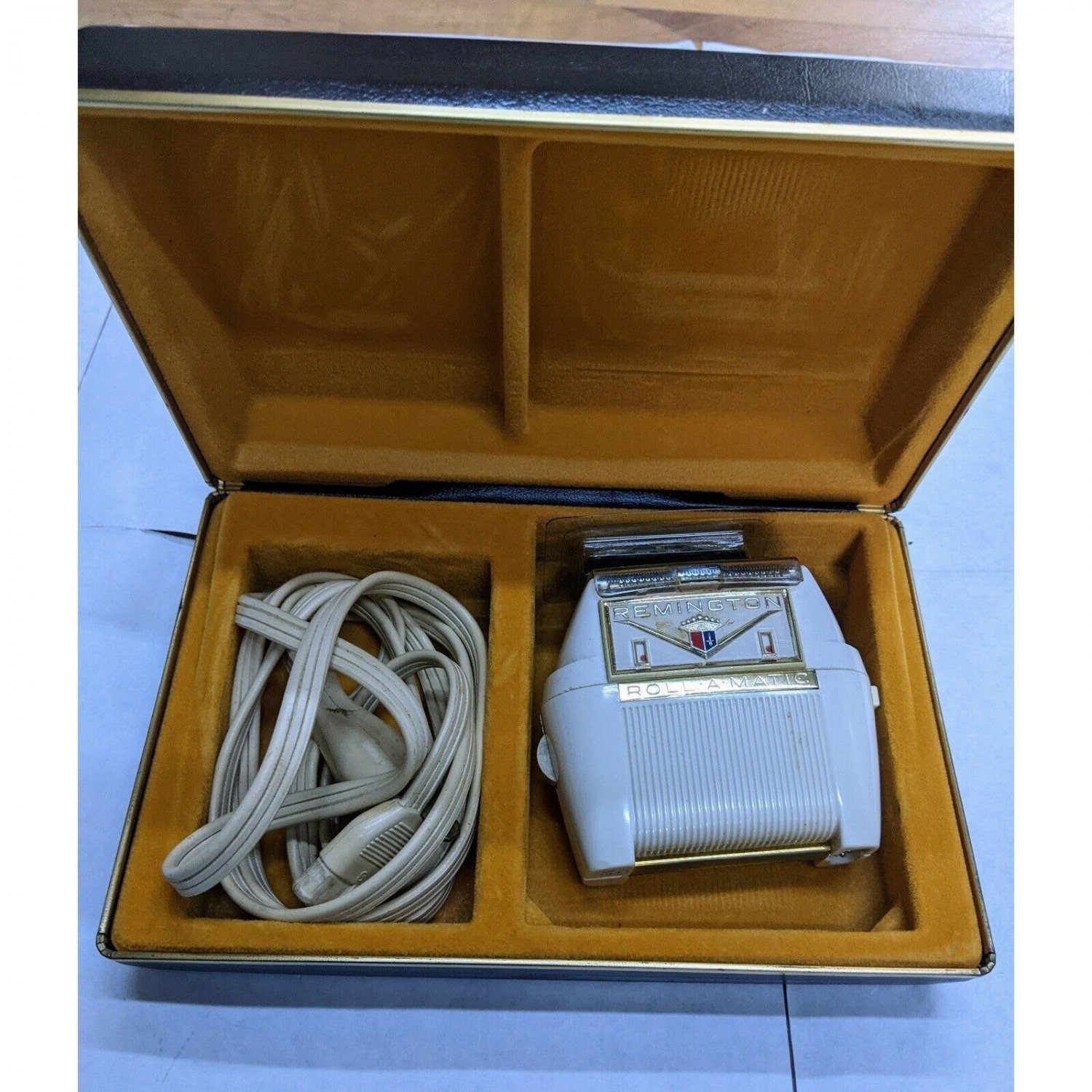 Remington PM 400 Cord Shaver For Men Antique 1973
