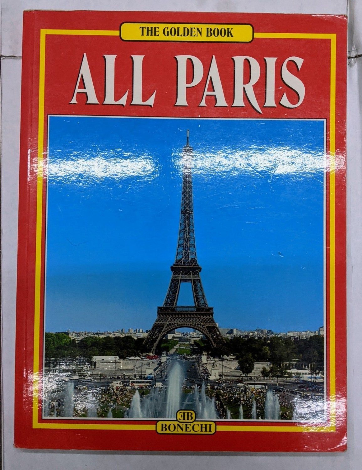 All Paris by Giovanna Magi Book (vintage)