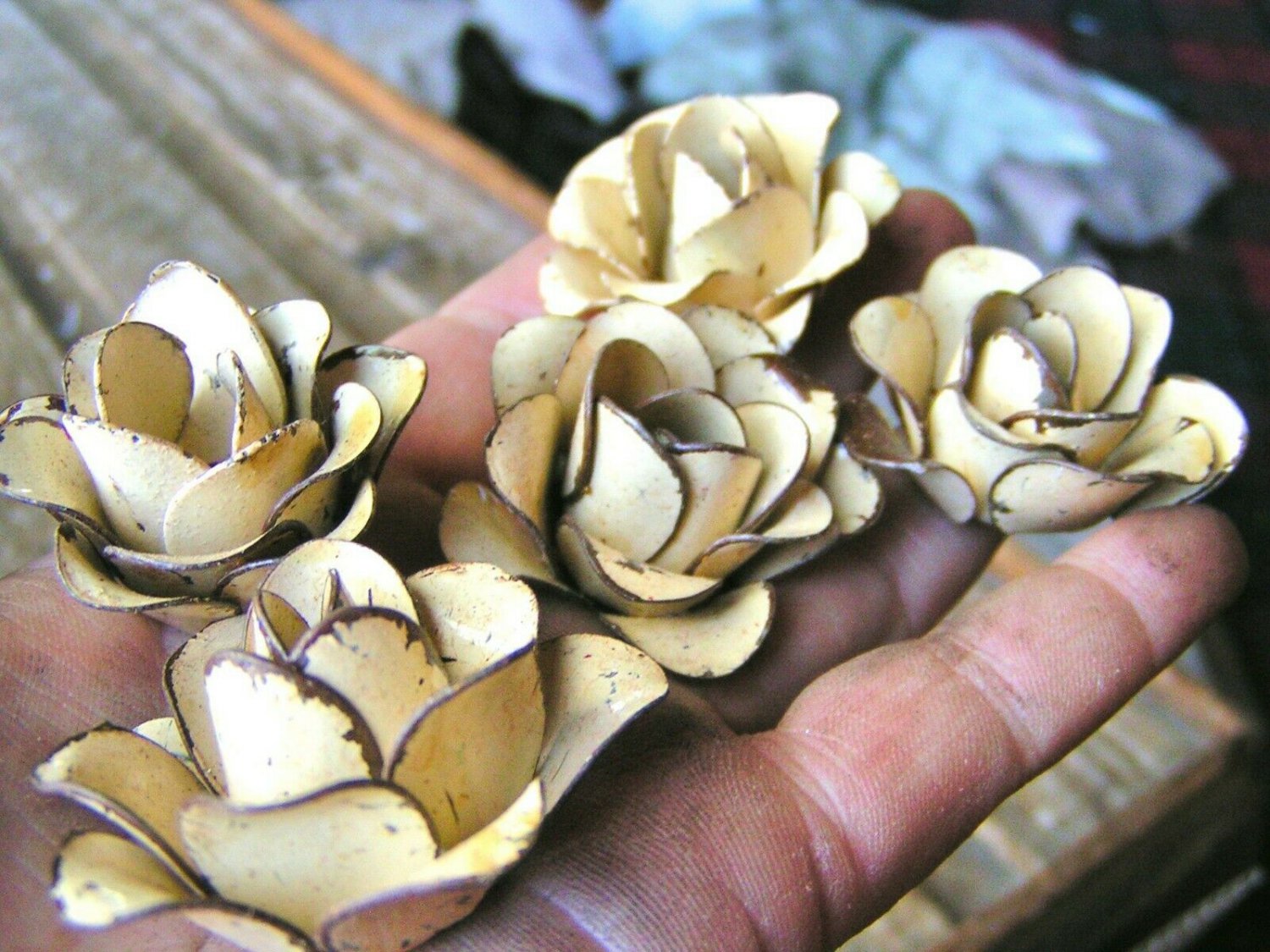 5 medium metal Beige rose flowers for accents, embellishments, crafting, woodworking, arrangements