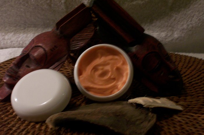 RED SEA BUTTER® - the REAL whipped SHEA butter, feet, hands, pedicure, manicure, bath