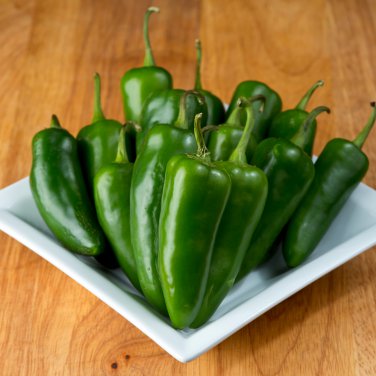 Organically Grown Mucho Nacho Jalapeno Hot Pepper 30 PCS Seeds