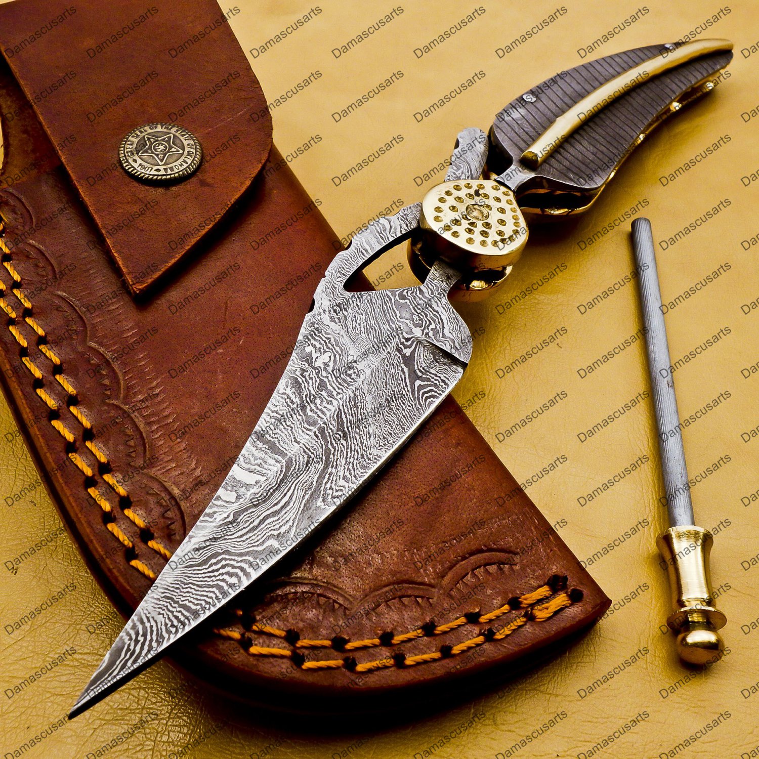 Custom Made Damascus Steel Folding Pocket Knife Best Gift for him groomsmen knives Fold knife