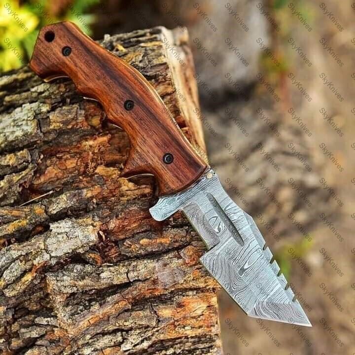 7.5" custom handmade damascuse pocket knife  wood handle with leather sheath