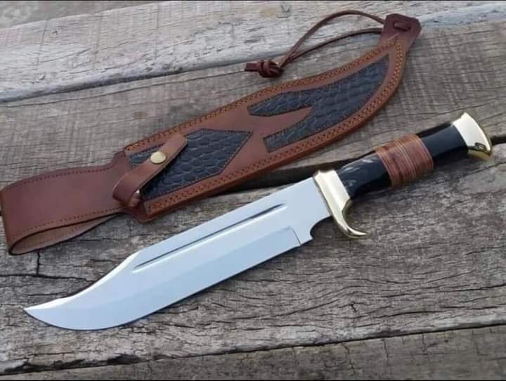 Custom Handmade D2 Steel Hunting Mirror Polish Bowie knife With Leather Sheath