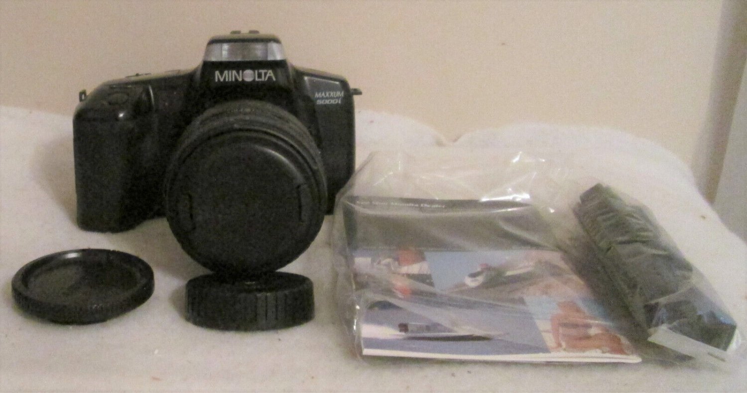 Minolta Maxxum 5000i 35mm AF Film Camera, 35-70mm f:3.5-4.5 Lens, AF Flash