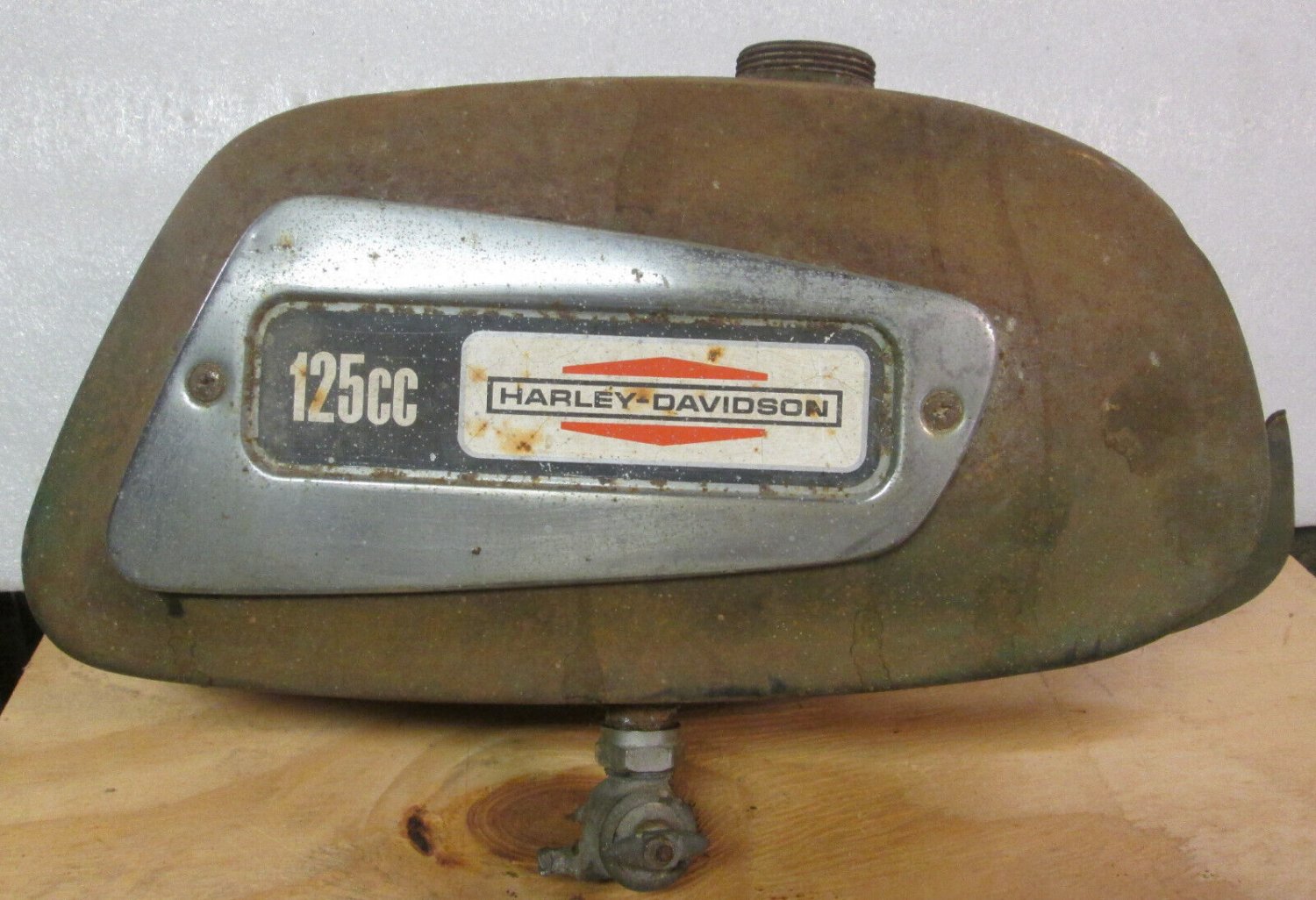 HarleyDavidson AMF 125cc Rapido Gas Tank VALVE LEAK TESTED side Harley