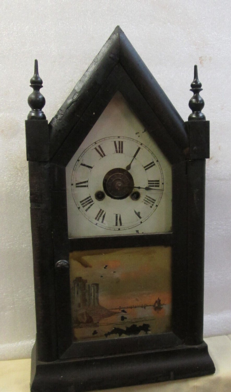 NEW HAVEN Jerome & Company Gothic Steeple Clock Maple Mahogany 1880'S
