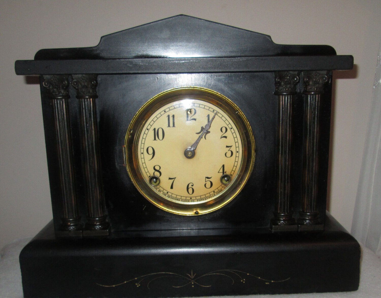 ANTIQUE ORIGINAL SESSIONS Mantle Clock Classical Pillar Wind Up Key