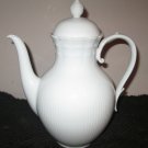 AK Kaiser W Germany Porcelain Teapot White Ribbed Scallop Edge  48 oz  #80