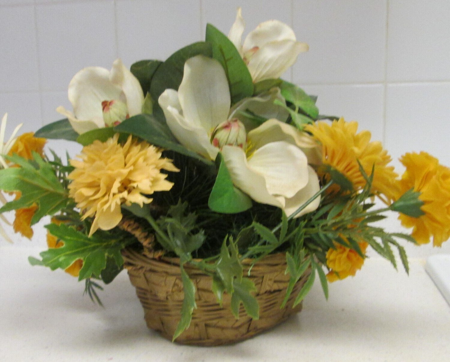 Artificial Flower Planter woven Basket Faux Indoor House Plant with Handles