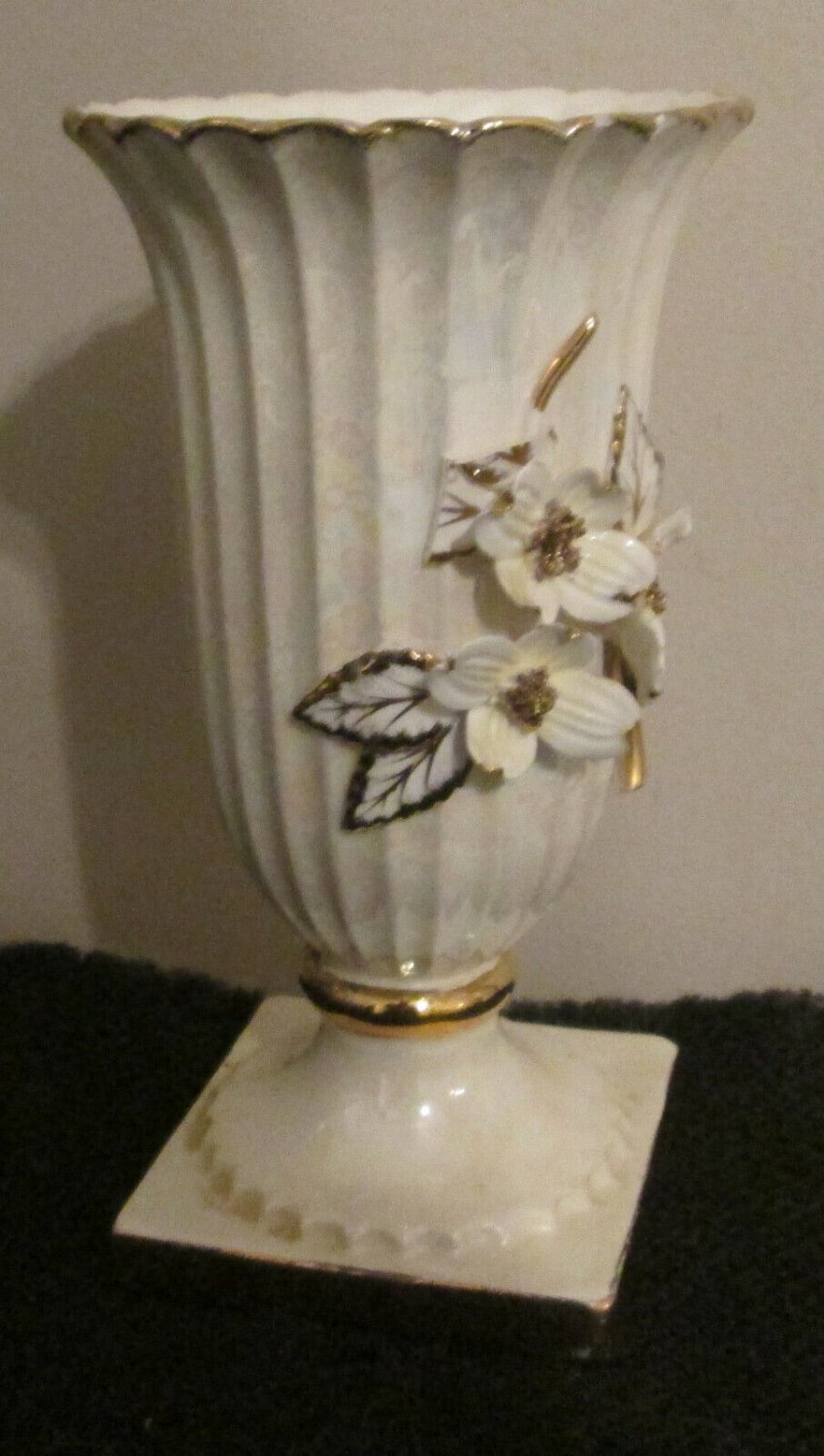 antique NORCREST porcelain vase Marked GD-3 Applied flowers