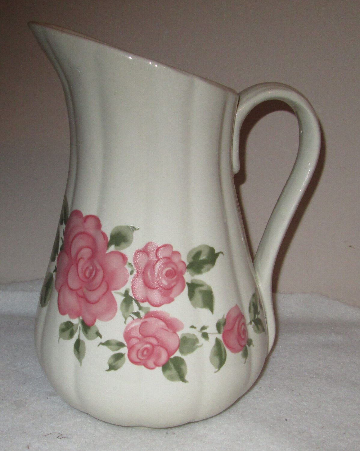 Gibson housewares Pitcher Roseland pink roses 20oz