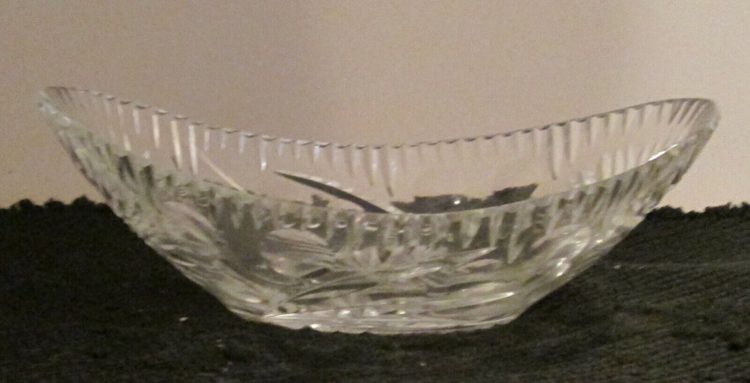 LEAD CRYSTAL OVAL  BANANA RELISH CANDY DISH CENTERPIECE