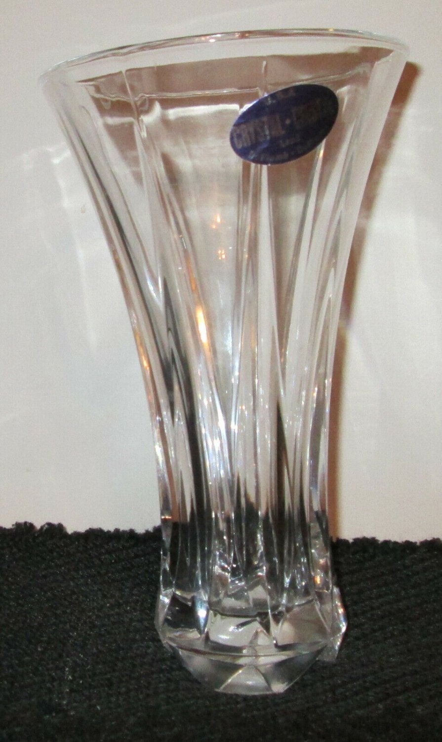 Clear Glass U.S.A. Crystal Lead DePlomb Vase  CENTERPIECE