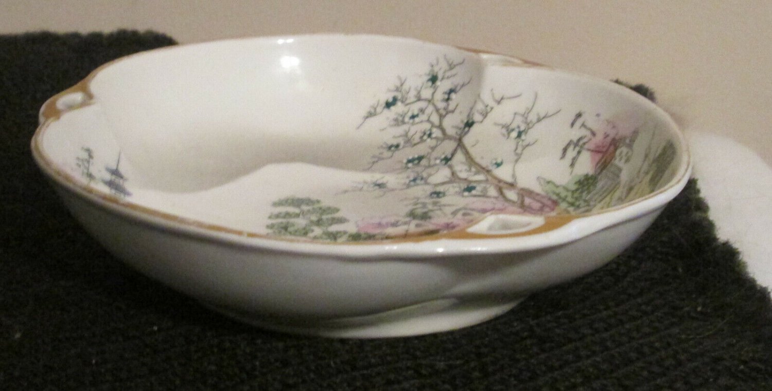 Nippon Hand Painted Dish Bowl Asian scene