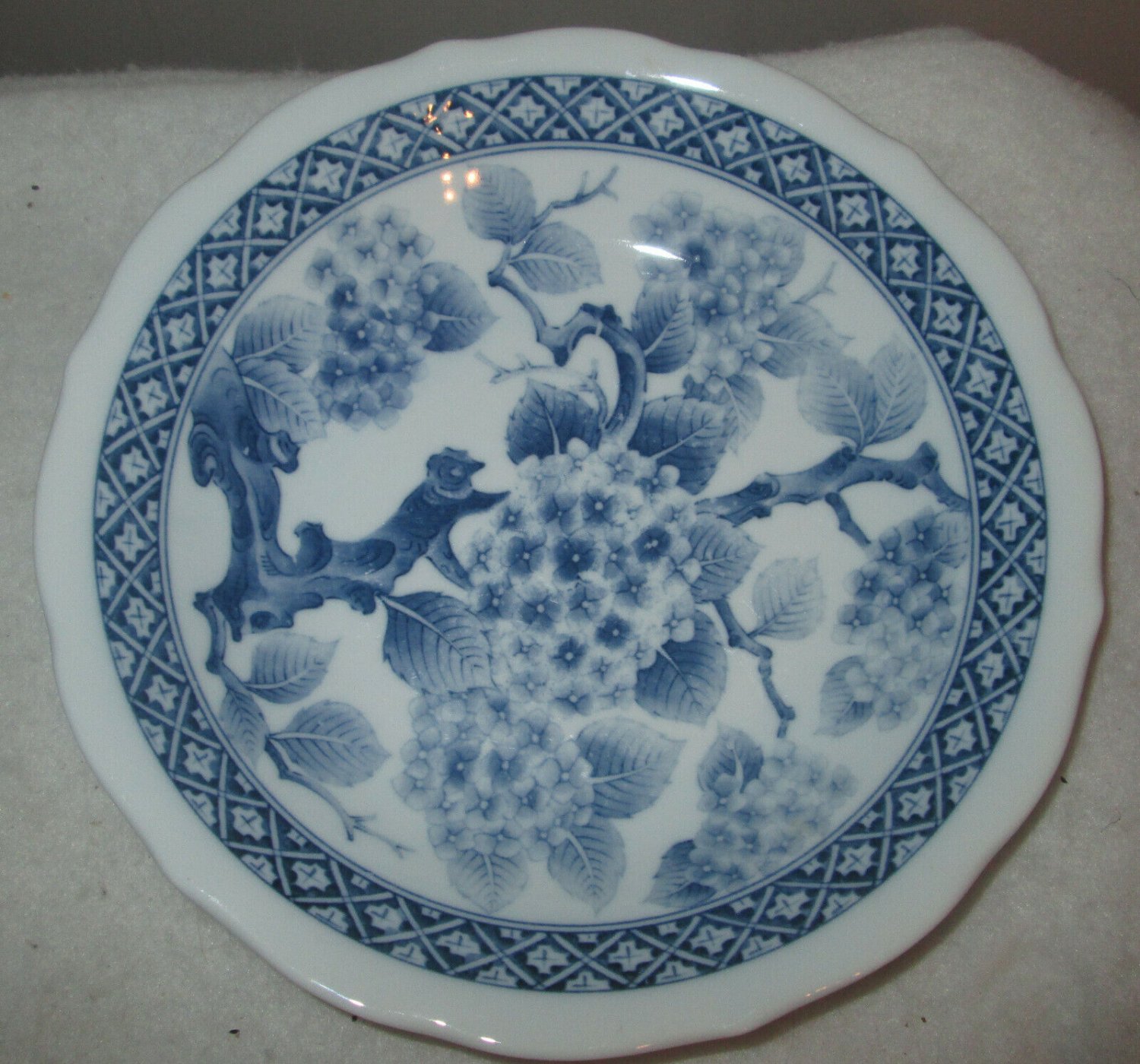 TWO (2) ASIAN Rice Soup Bowl 8" Porcelain Blue White Scalloped edge