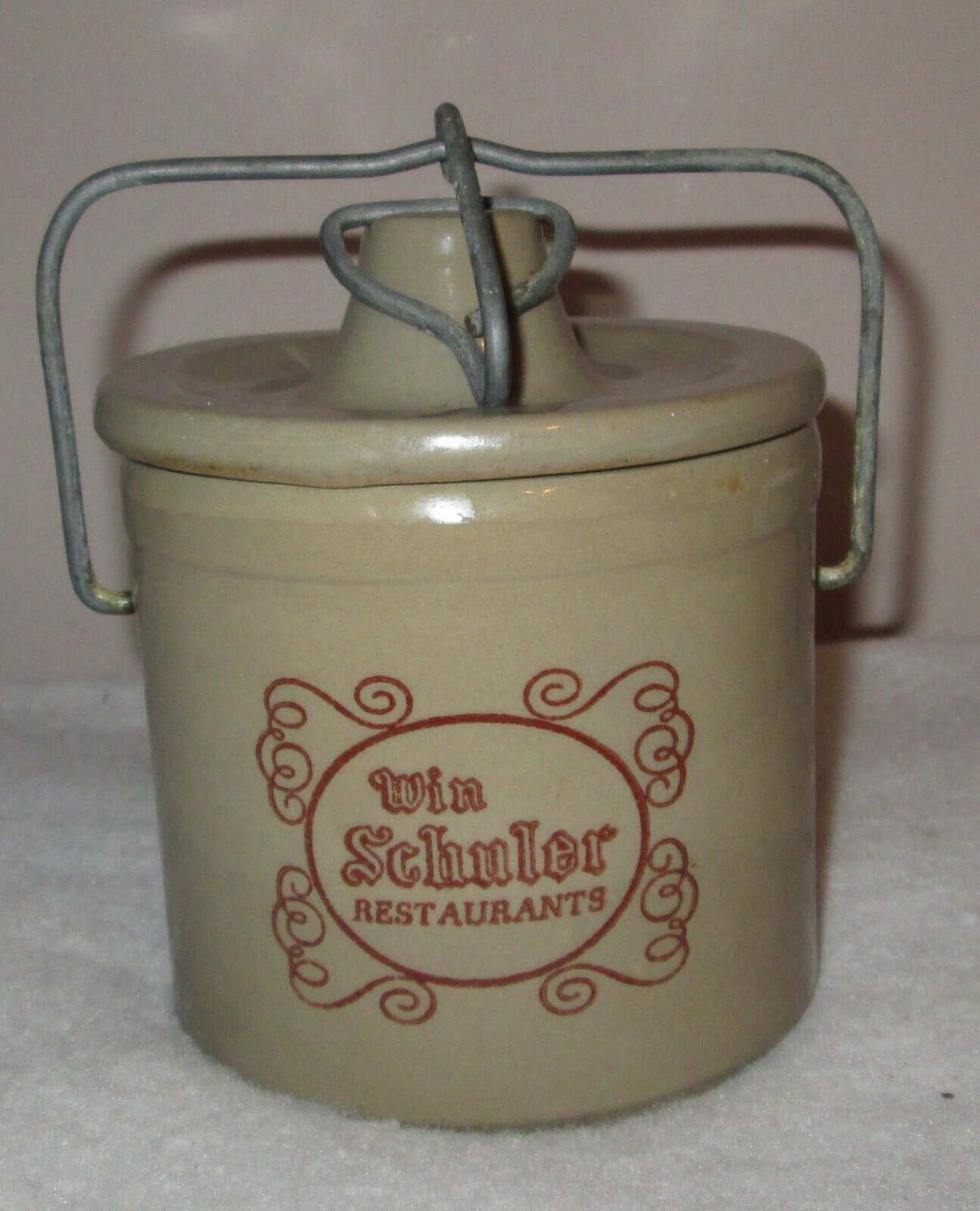 Vintage Win Schuler&acirc;��s Restaurant Stoneware Cheese Crock Pottery