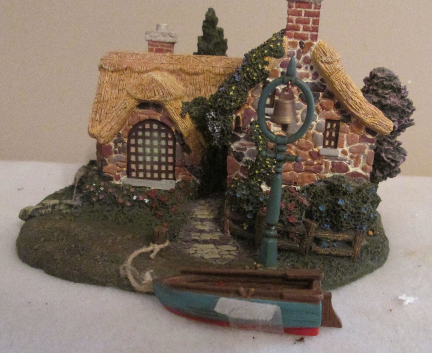 Kinkade  (See Descript) SEASIDE BOATHOUSE Bradford Exchange LIGHTED