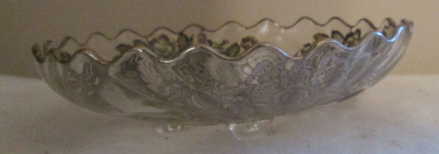 BELGIUM OLD MASTER  CRYSTAL PLATES  CENTERPIECE