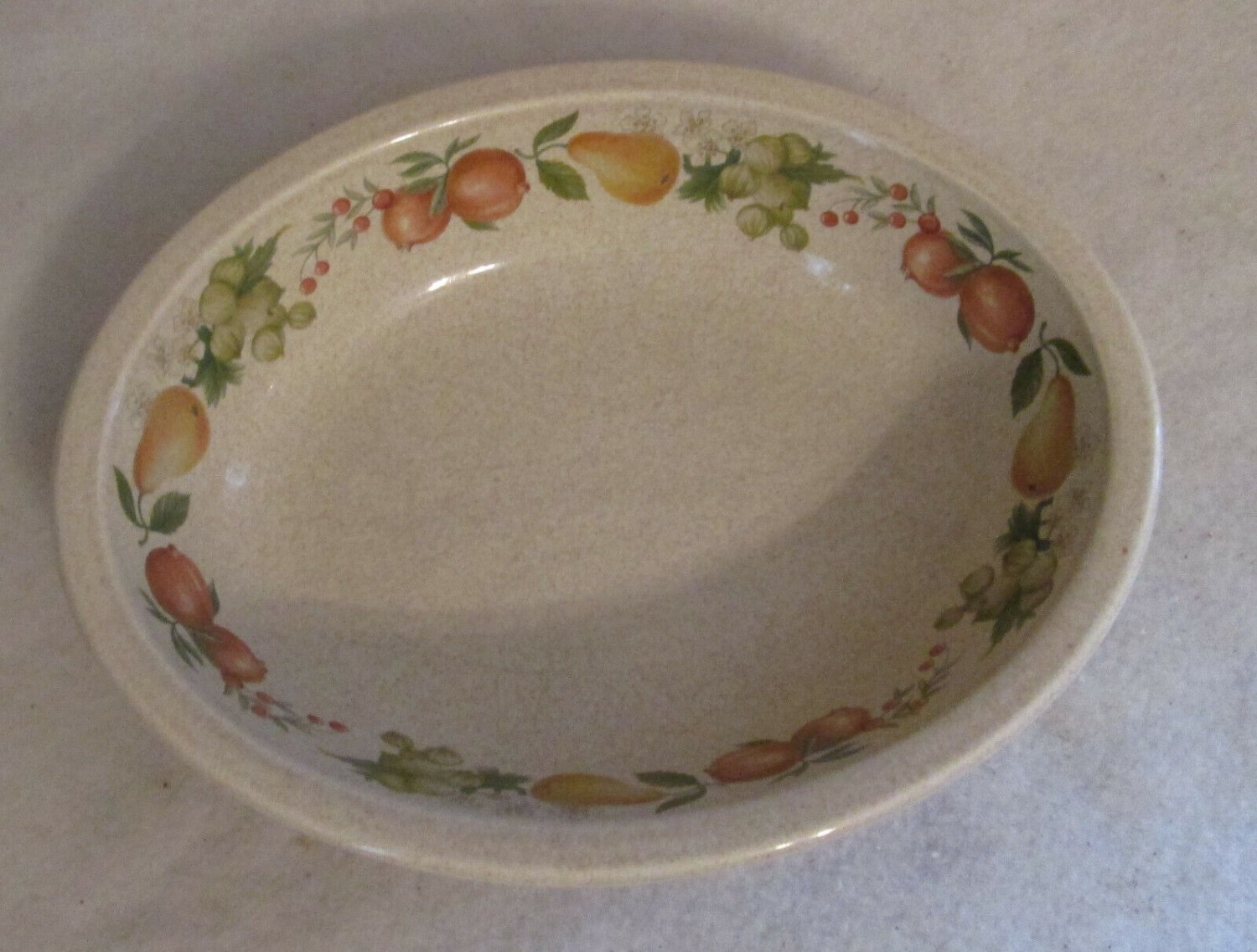 WEDGWOOD QUINCE VEGETABLE SERVER