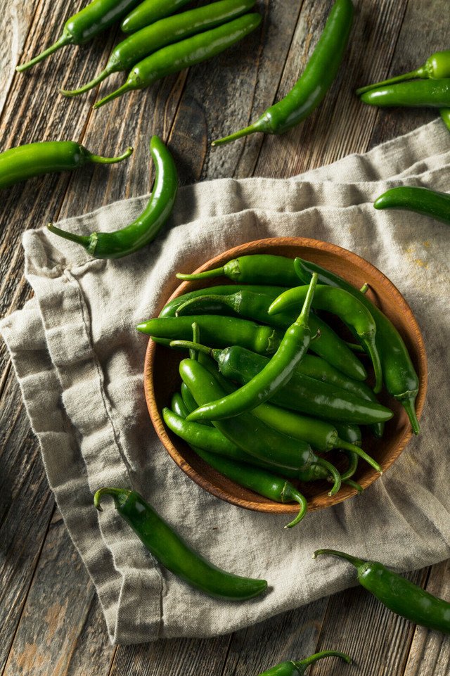 Capsicum annuum Serrano Pepper 50 US Seeds