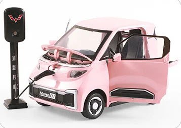 Toy 1:18 WULING NanoEV pink High Simulation Metal Alloy Model car Sound Light Pull Back